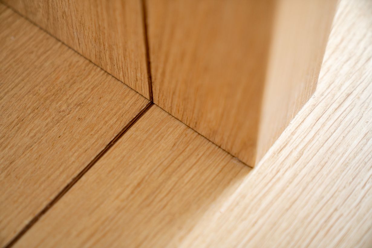 Bottom Image in Right Column